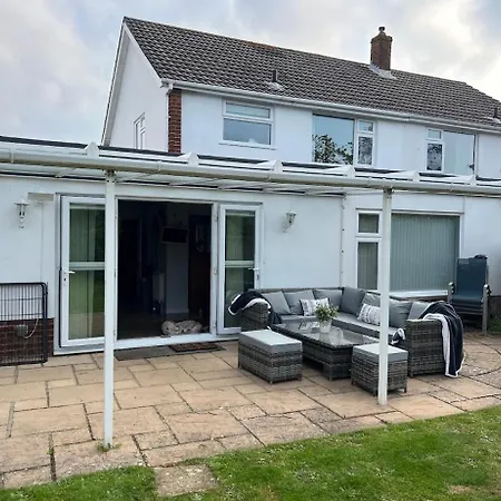 Prime Location - House With Secure Garden-3